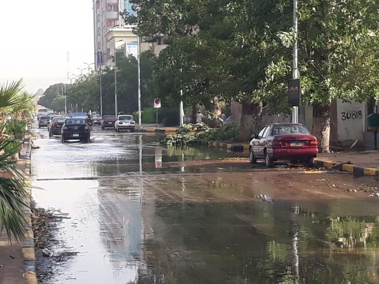 مياه الأمطار فى شوارع أسوان