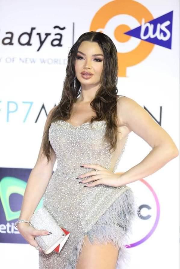 received_579808006438383