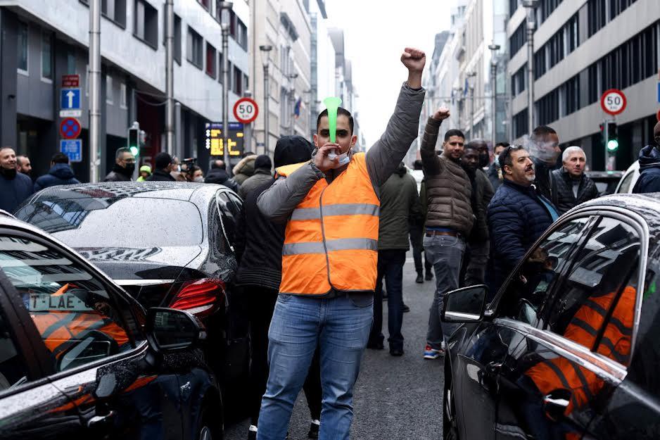جانب من احتجاج سائقي أوبر ببلجيكا