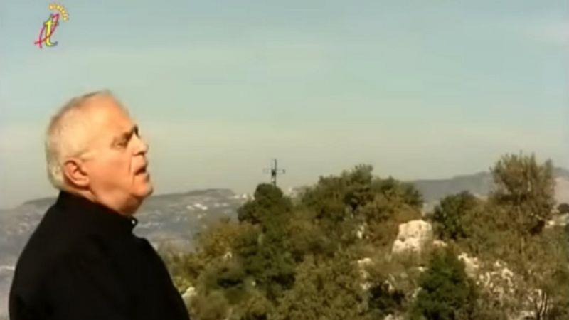 الكاهن اللبناني منصور لبكي