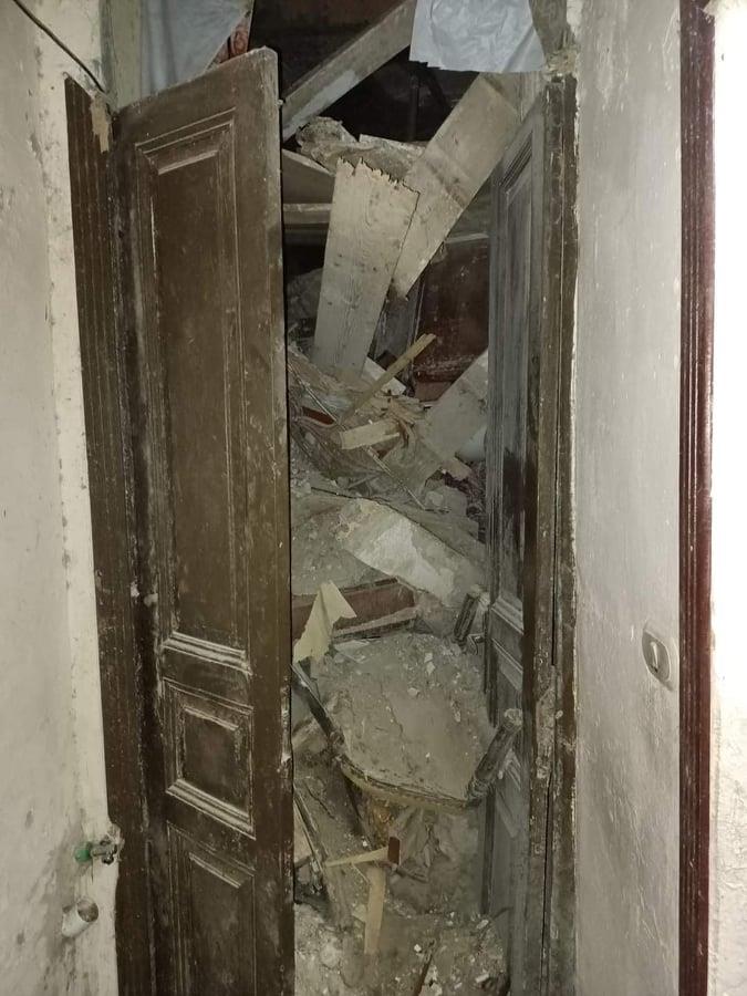 انهيار سقف عقار بالإسكندرية ارشيفية