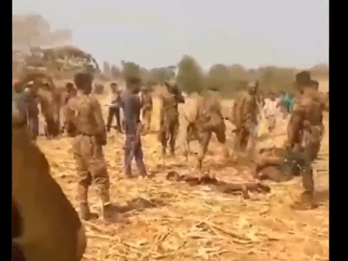 عناصر بزي الجيش الإثيوبي يعتدون على مدنيين