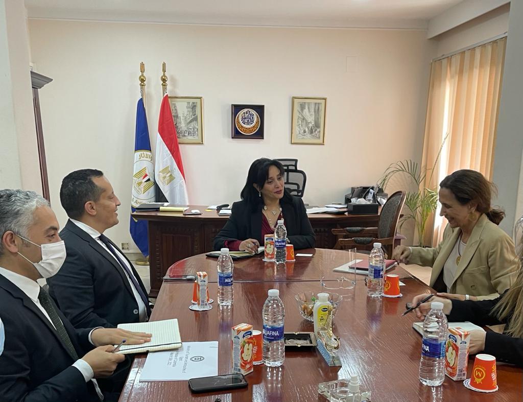 نائب وزير السياحة تلتقي سفيري كولومبيا وجنوب إفريق