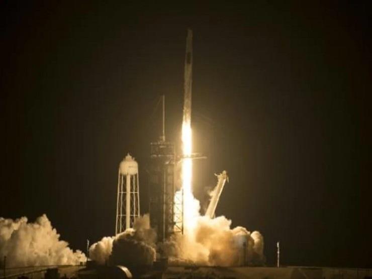 صاروخ "سبايس إكس" لدى إقلاع من مركز كينيدي للفضاء 