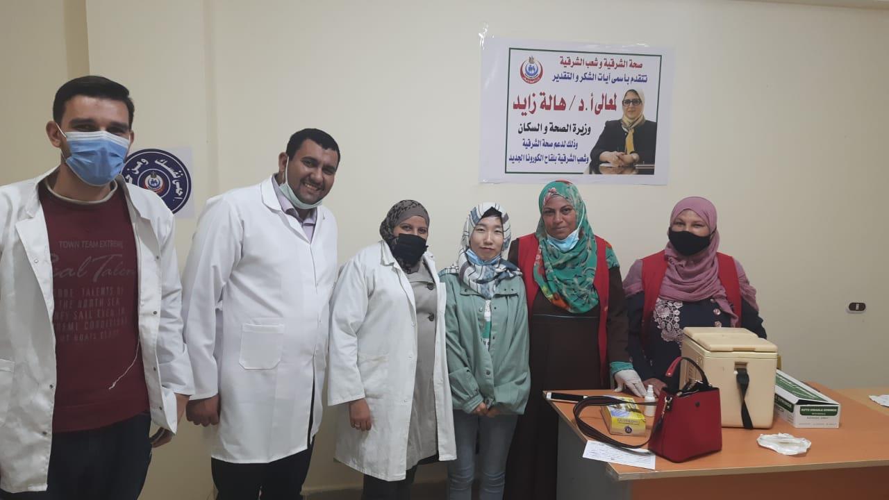 أول صينية تتلقى اللقاح الصيني للقاح كورونا بامحافظة الشرقية