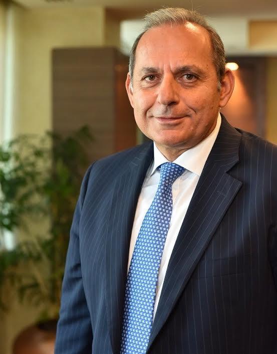 هشام عكاشه، رئيس مجلس إدارة البنك الأهلي المصري
