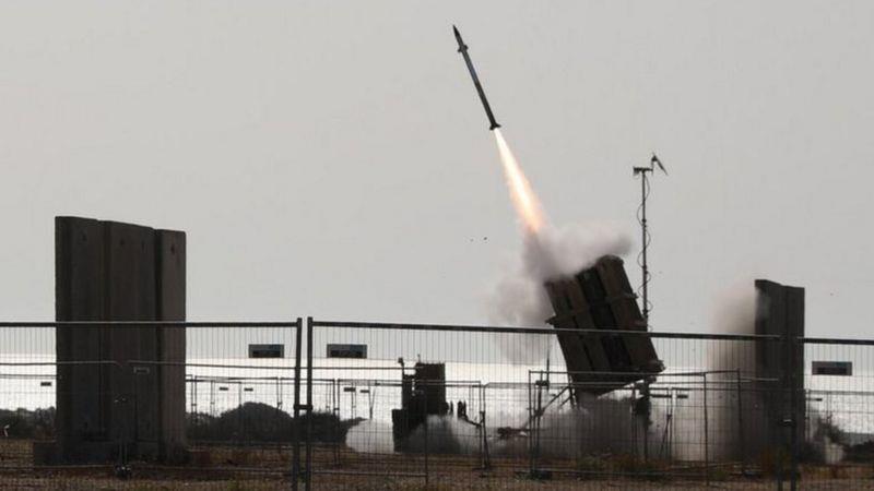 القبة الحديدة في إسرائيل تتصدى لمعظم صواريخ حماس إ