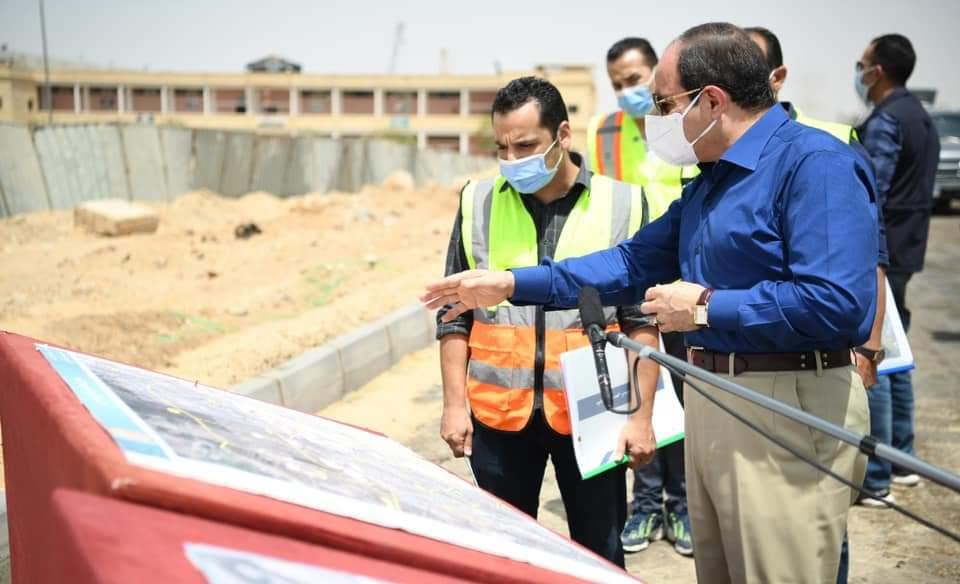 السيسي يتفقد بعض الطرق والمحاور الجديدة بمنطقة شرق القاهرة