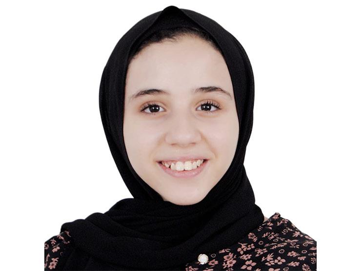 فاطمة هشام ناجي الأولى في الشهادة الإعدادية ببني س
