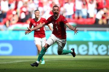 فيولا لاعب المجر