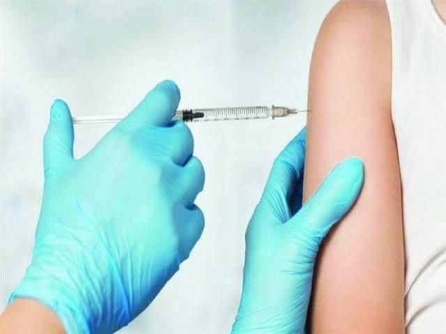 التطعيم ضد كورونا                                 