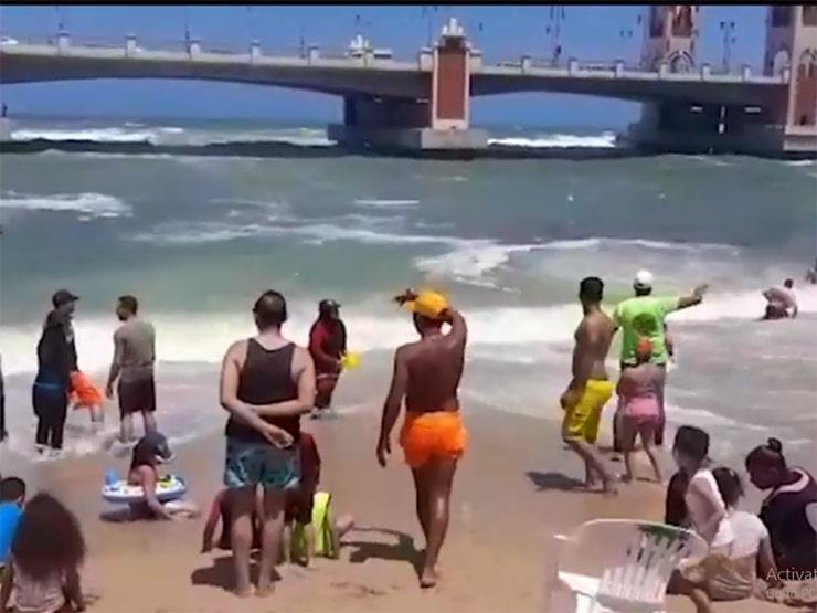منع السباحة في شاطئ ستانلي بالإسكندرية