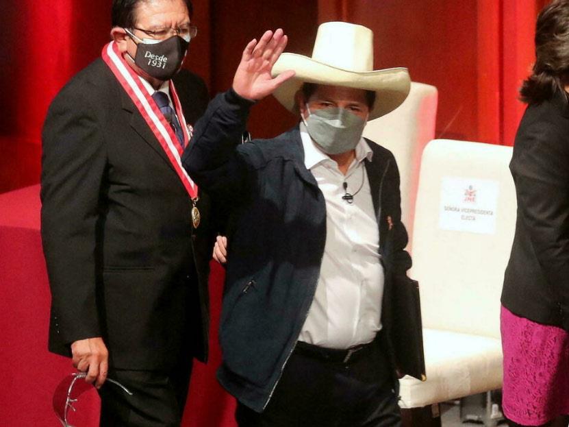 بيدرو كاستيلو رئيس بيرو الجديد