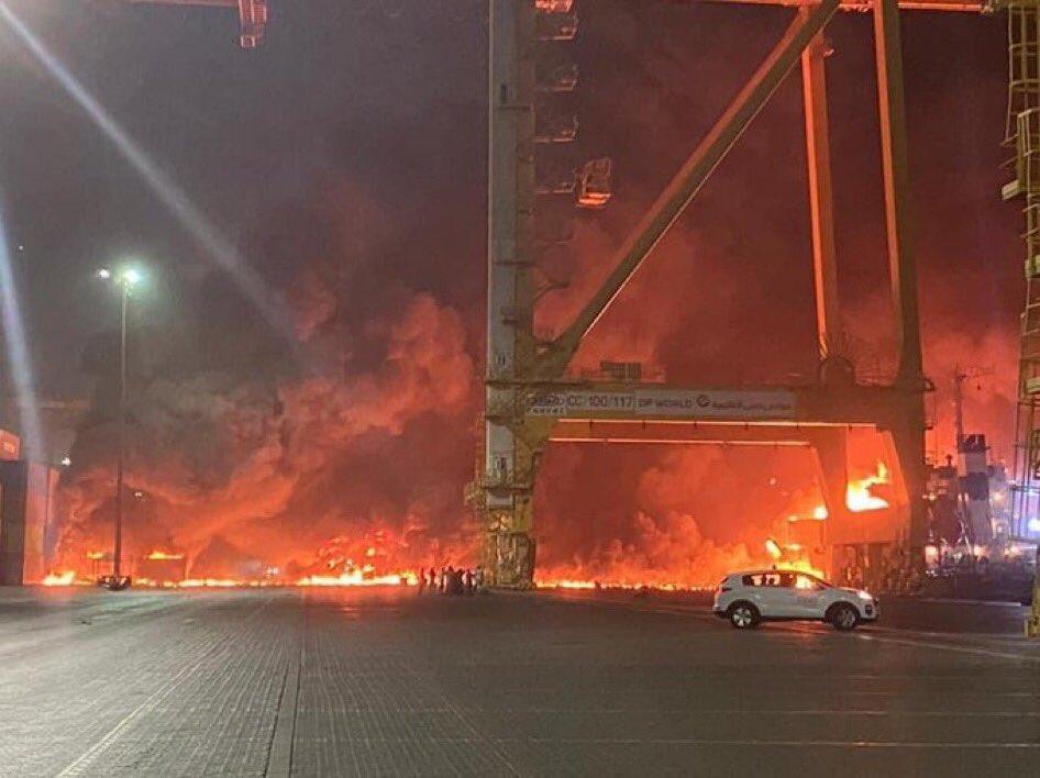 انفجار في ميناء جبل علي بدبي