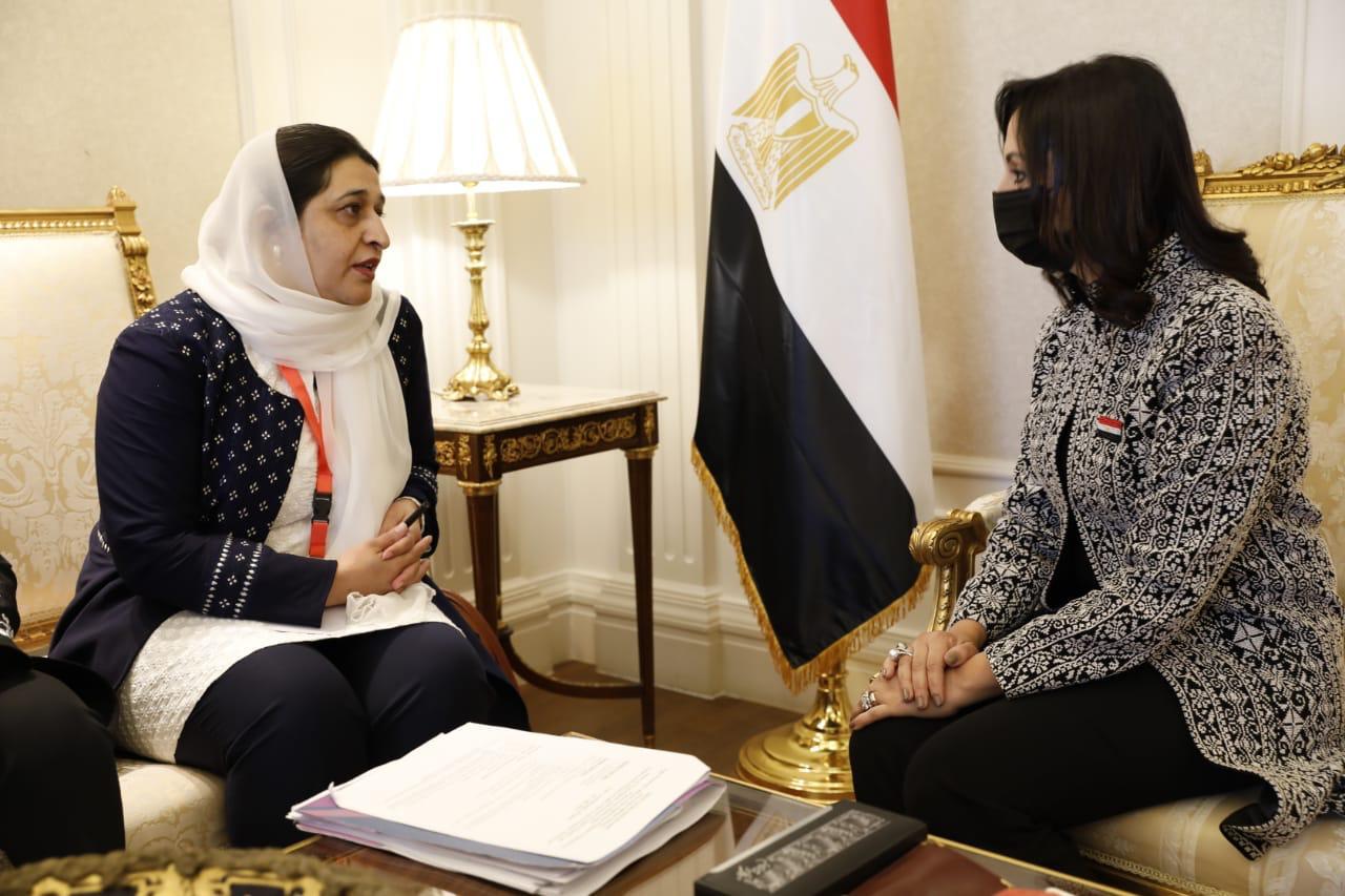 رئيسة القومي للمرأة تلتقي وزيرة شئون المرأة في أفغ