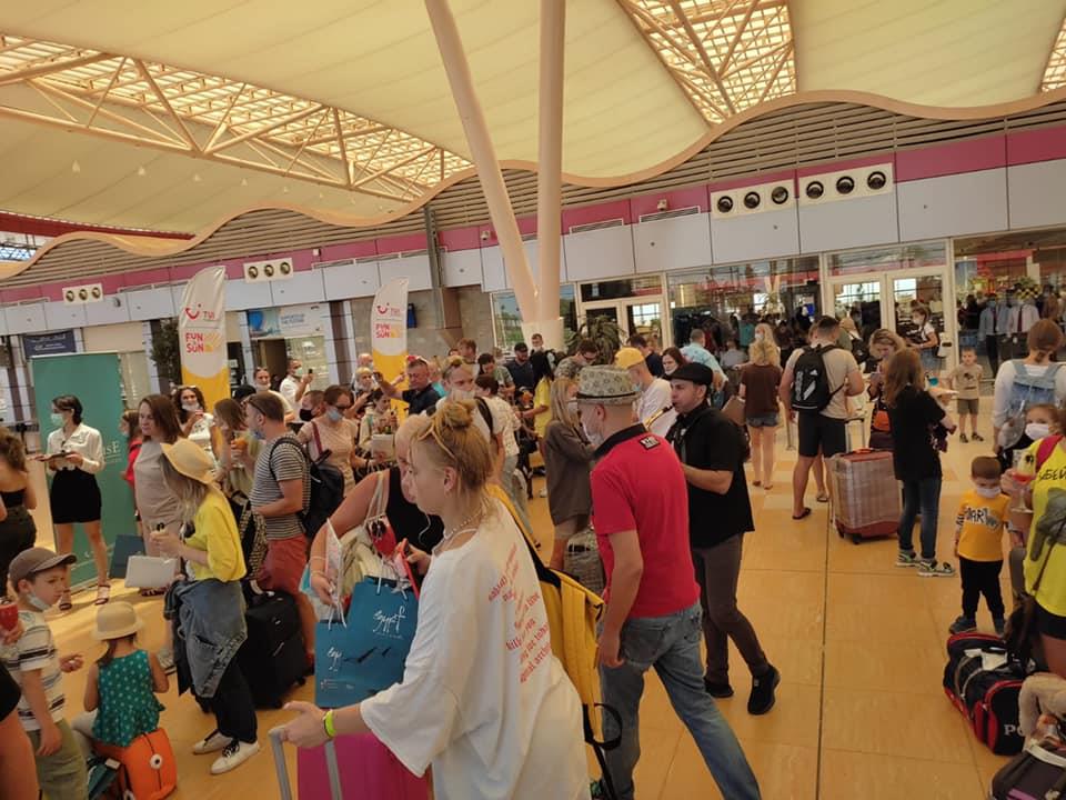 السياح في مطار شرم الشيخ