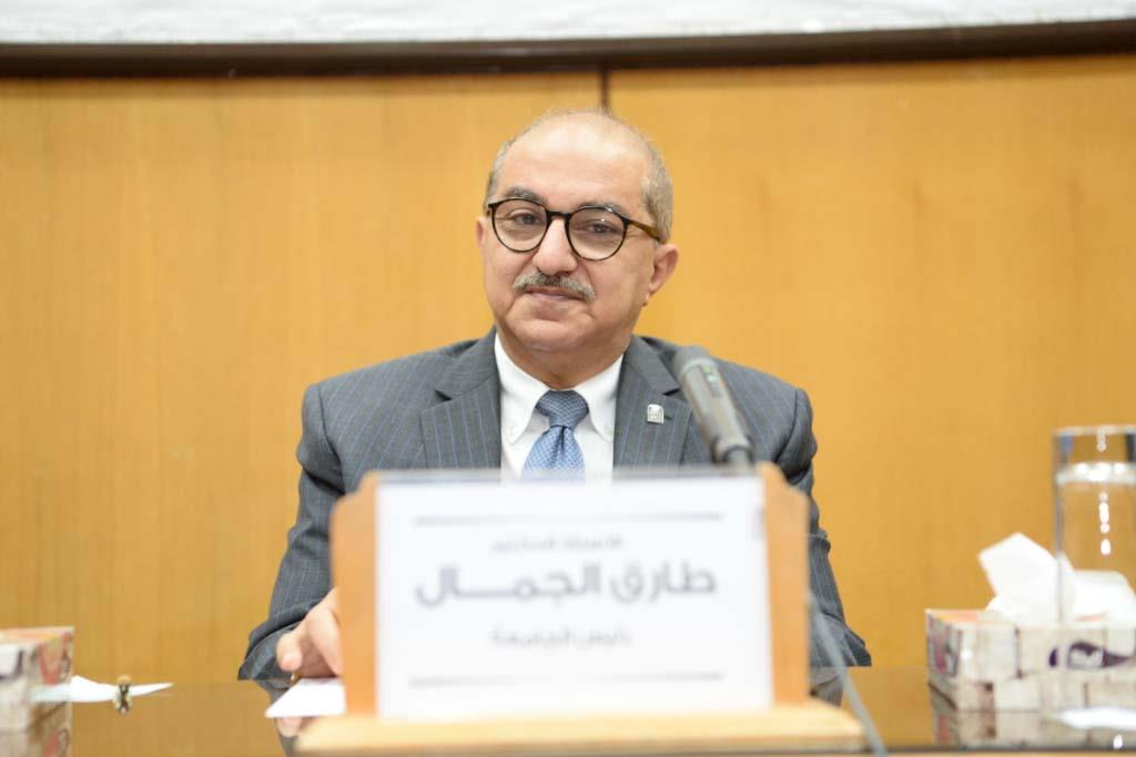 الدكتور طارق الجمال رئيس جامعة اسيوط 