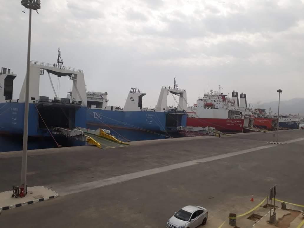 سفن البضائع بميناء نويبع 