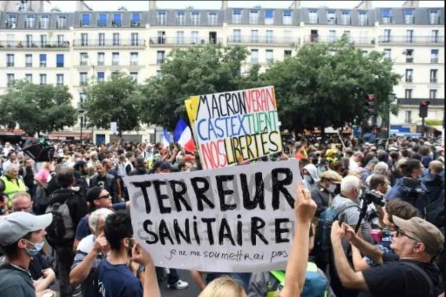   تظاهرة ضد الشهادة الصحية في باريس للسبت الثالث ع