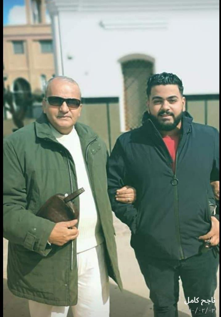 الراجل وابنائه (1)