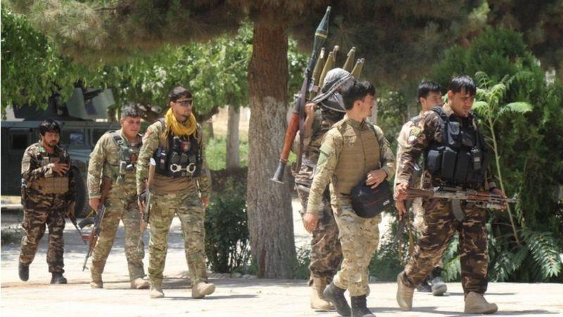الحكومة الأفغانية تقول إن قواتها لازالت تقاتل في ع