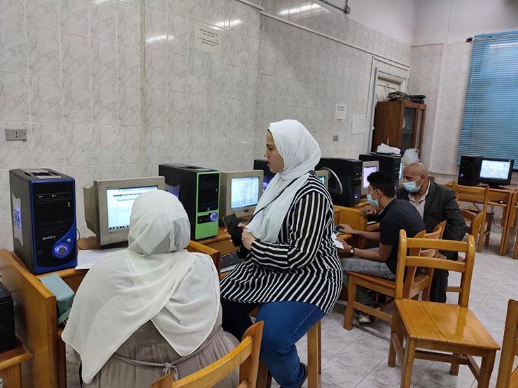 طلاب الدور الثاني