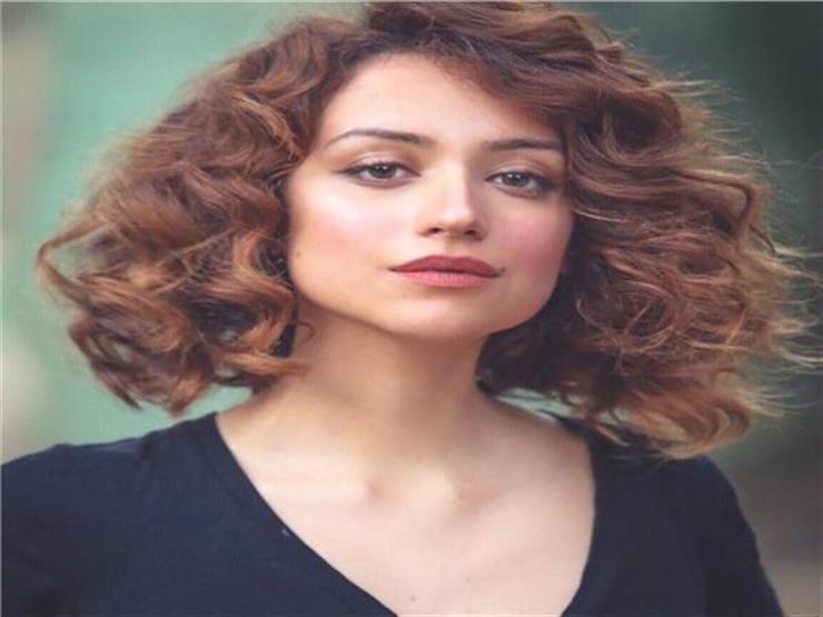 الفنانة روزالين البيه