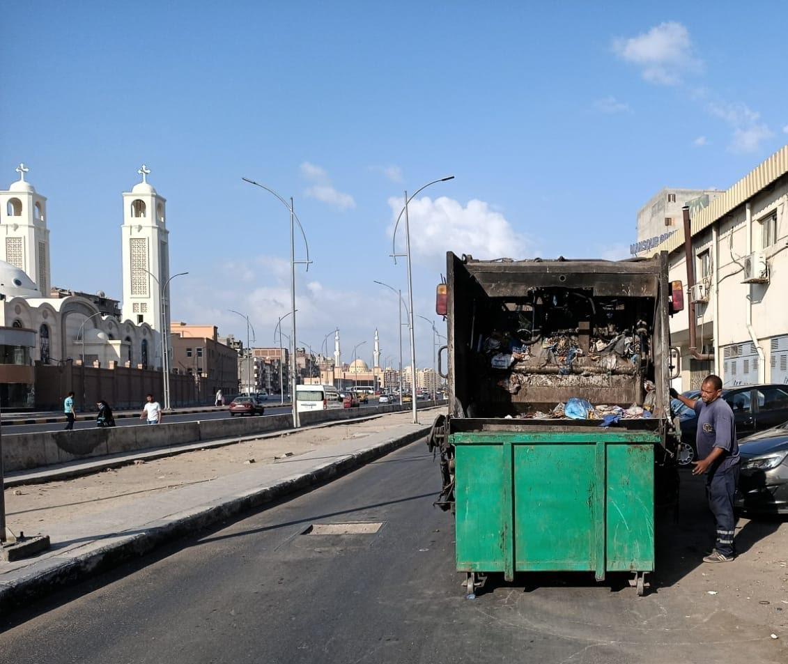 صندوق قمامة في الإسكندرية