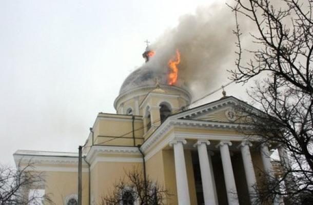 حريق بكنيسة في اوكرانيا