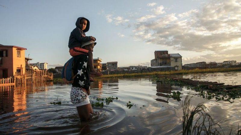شردت العاصفة آنا عشرات الآلاف عن منازلهم في مدغشقر