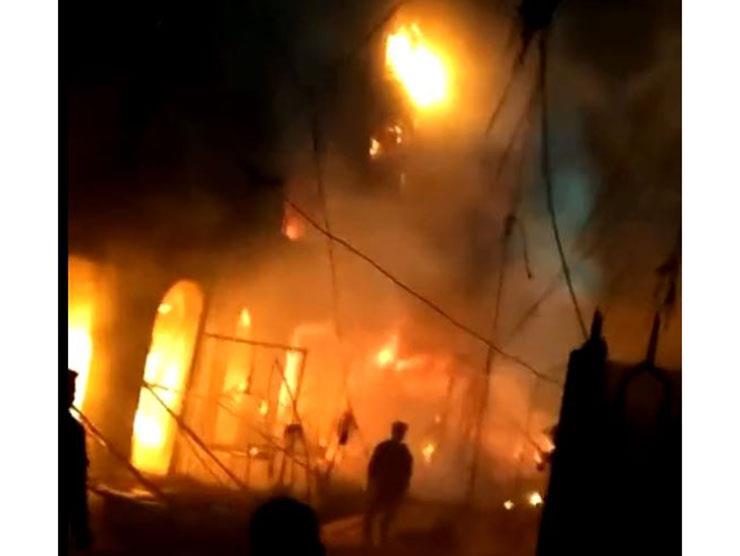 حريق مبنى بمنطقة الحسين