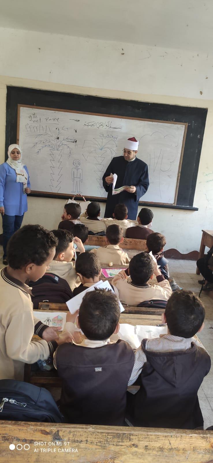 رئيس امتحانات الأزهر يتابع انتظام الدراسة بمعاهد بالفيوم