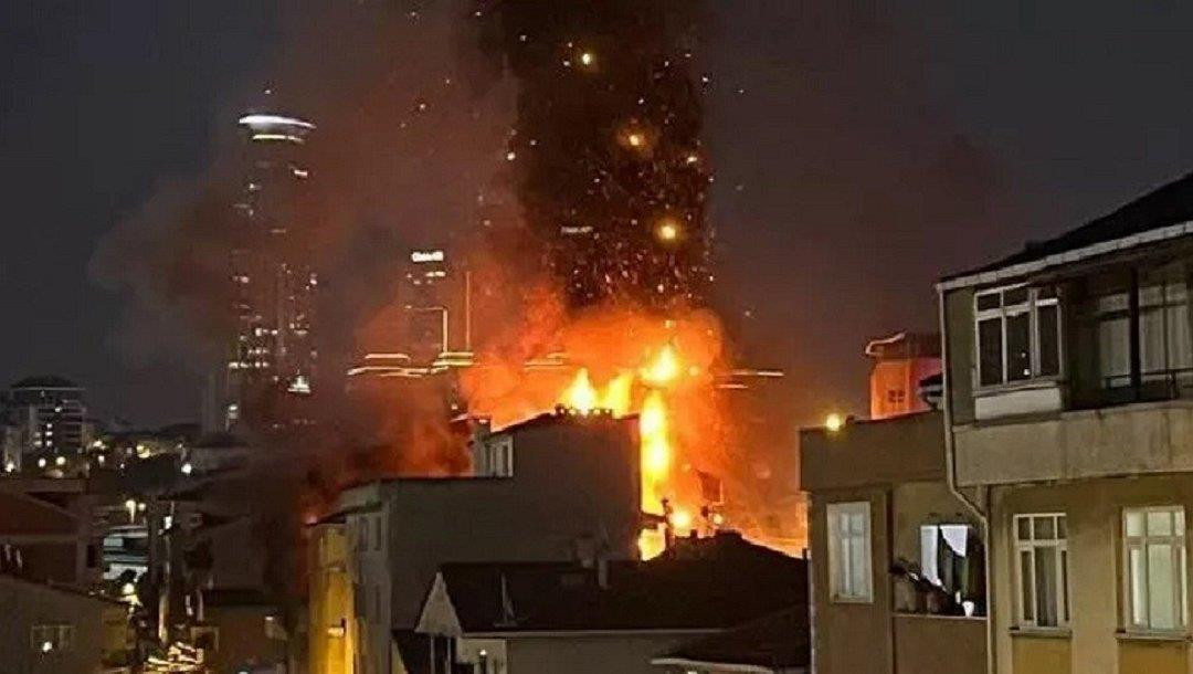 حريق في مبنى سكني  في إسطنبول