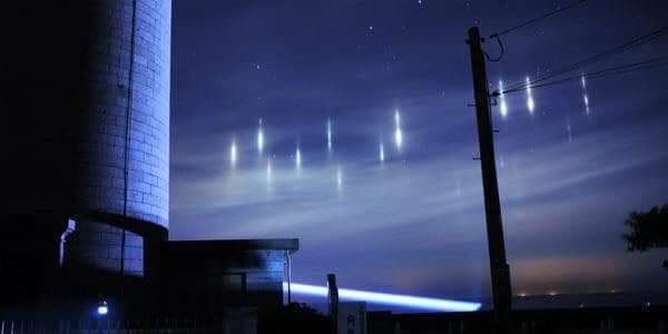 حقيقة ظهور أضواء غريبة في سماء اليابان 