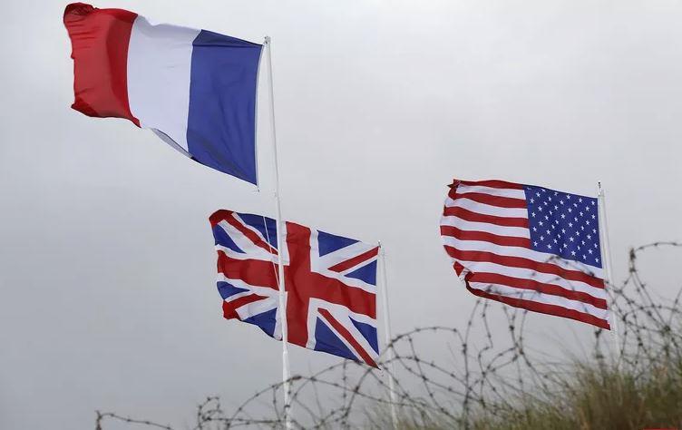 الولايات المتحدة وبريطانيا وفرنسا