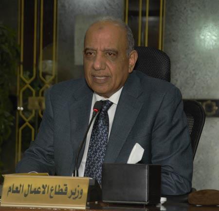 المهندس محمود عصمت وزير قطاع الأعمال العام