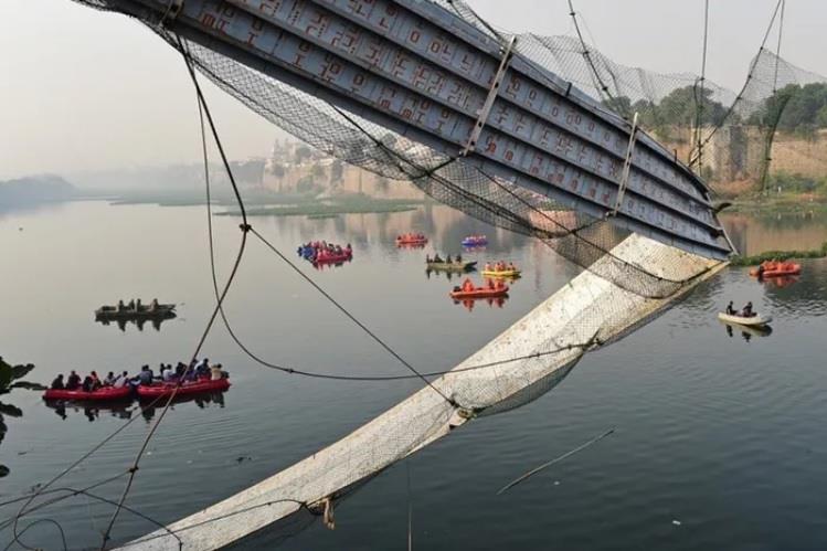 جسر الهند المنهار