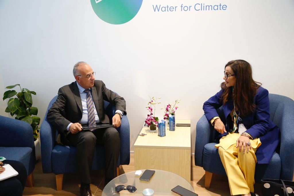 وزيري الري يلتقي وزيرة التغير المناخي الباكستانية