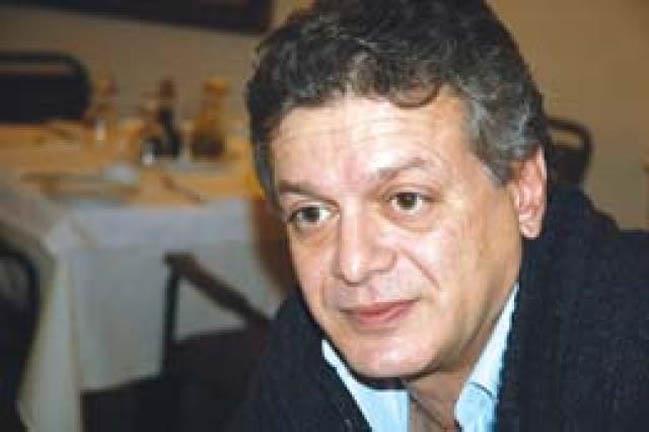 طارق عمر الشريف