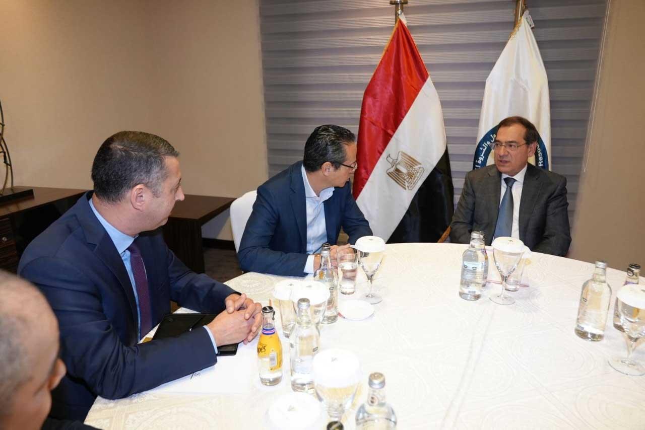 شل تبدأ أعمال التنقيب عن الغاز في مصر بالمناطق الج