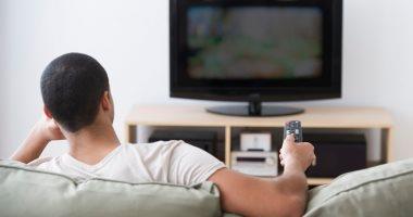 العلاقة بين مشاهدة التلفزيون والألم الجسدي