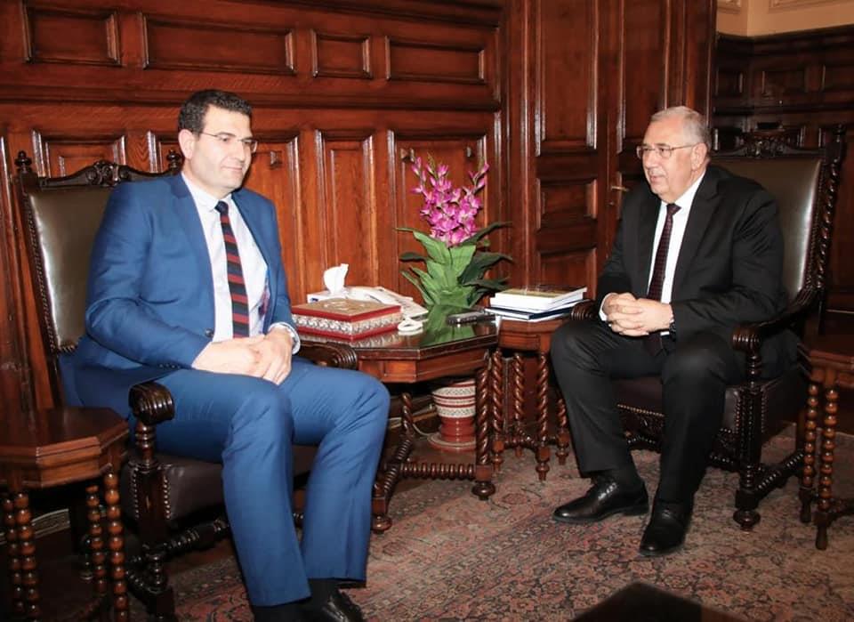وزير الزراعة اللبناني يشيد بجهود السيسي