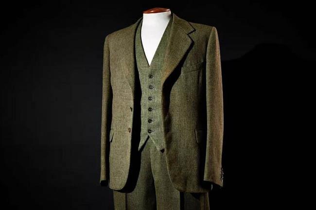 بدلة جون هاي لا تزال معروضة في متحف الشمع