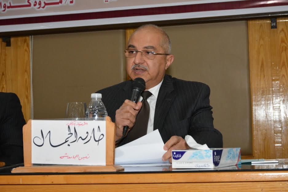 الدكتور طارق الجمال رئيس جامعة اسيوط