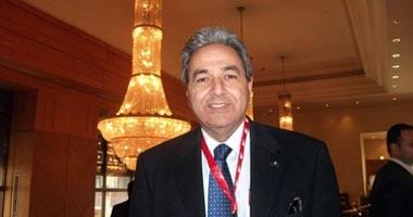 الدكتور حسن شاكر