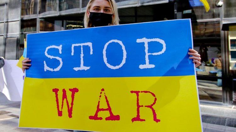 مطالبات بوقف الحرب في أوكرانيا