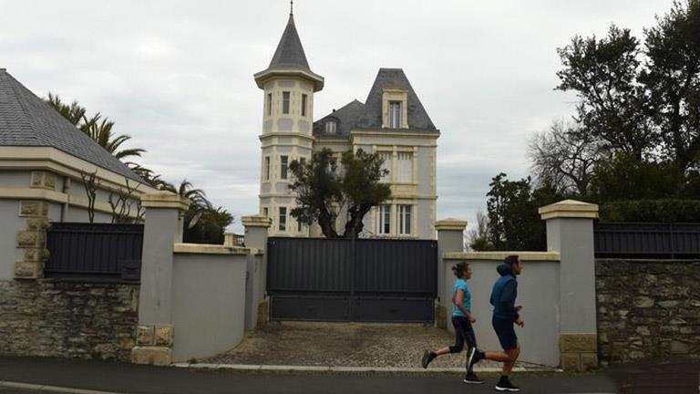 قصر بوتين في فرنسا سيتحول إلى مأوى للاجئين الأوكرا