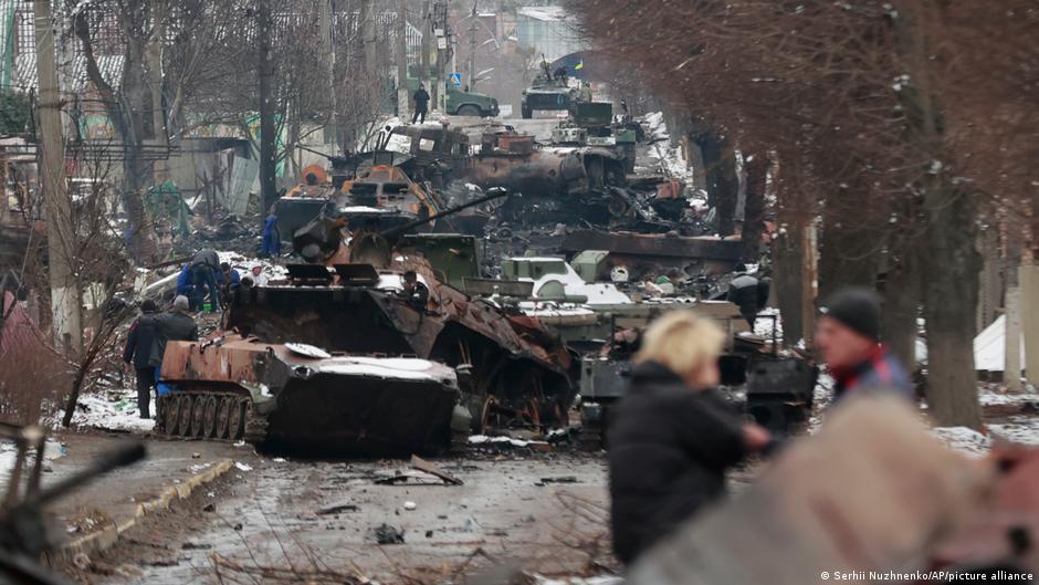 مدرعات روسية مدمرة في أوكرانيا