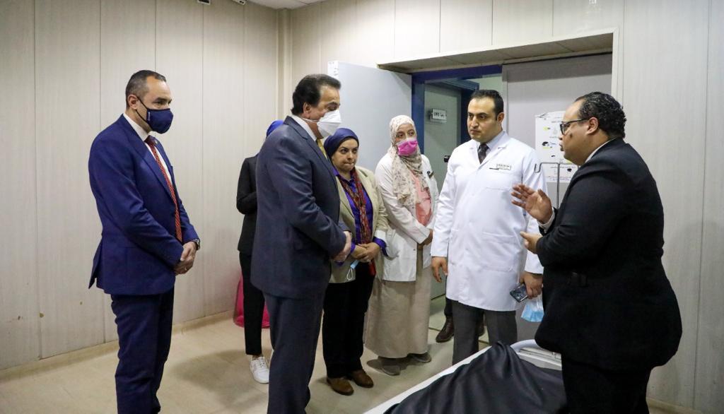 عبدالغفار يتفقد مستشفى دار الشفاء