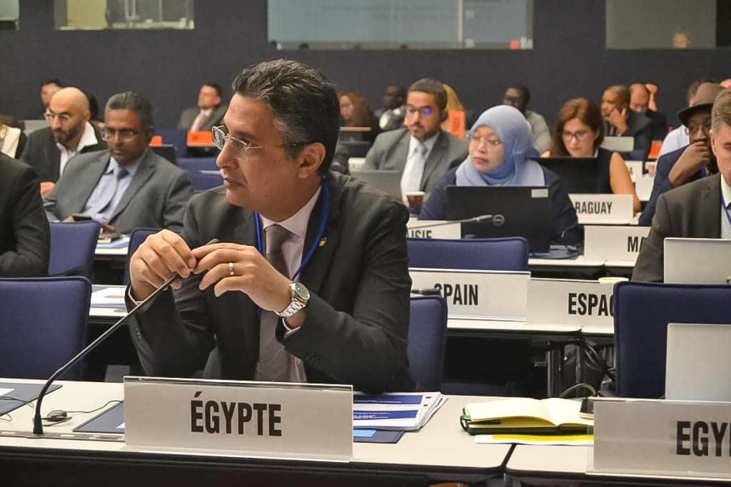رئيس البريد المصري خلال اجتماعات الاتحاد البريدي ا